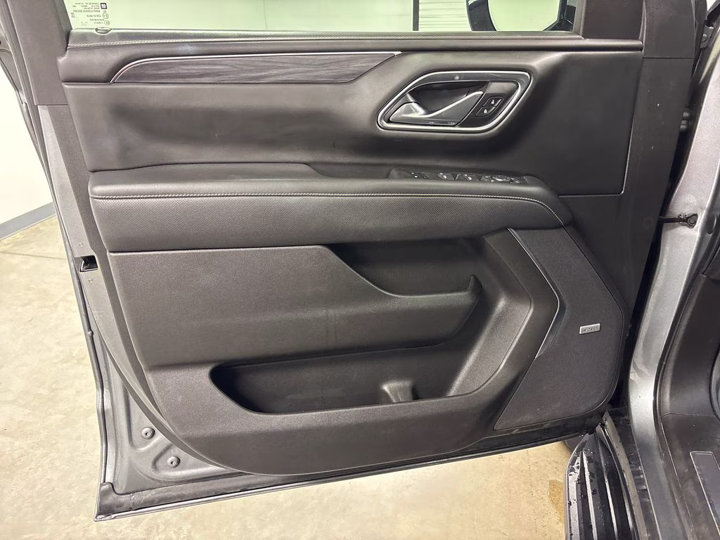 2021 Satin Steel Metallic GMC Yukon XL SLT 4X4 SUV