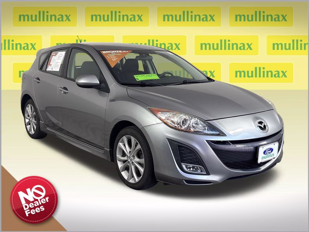 2010 Liquid Silver Metallic Mazda Mazda3 s Sport FWD Hatchback