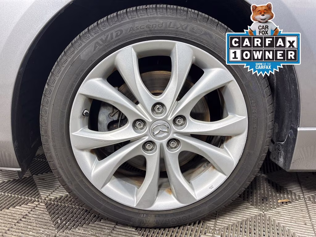 2010 Liquid Silver Metallic Mazda Mazda3 s Sport FWD Hatchback