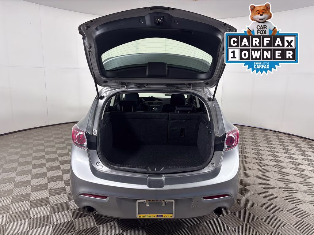 2010 Liquid Silver Metallic Mazda Mazda3 s Sport FWD Hatchback