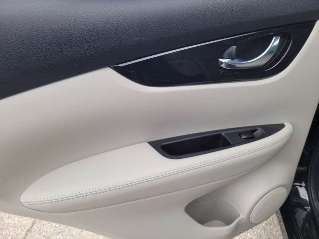 2022 Magnetic Black Pearl Nissan Rogue Sport SL AWD SUV