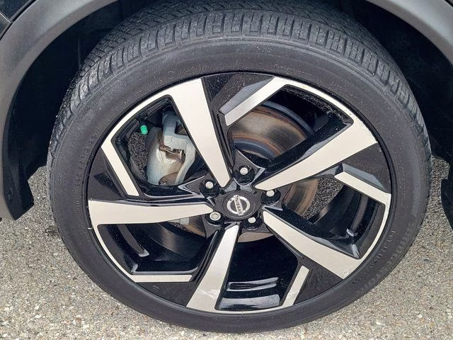 2022 Magnetic Black Pearl Nissan Rogue Sport SL AWD SUV