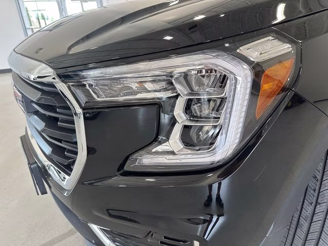 2023 Ebony Twilight Metallic GMC Terrain SLE FWD SUV