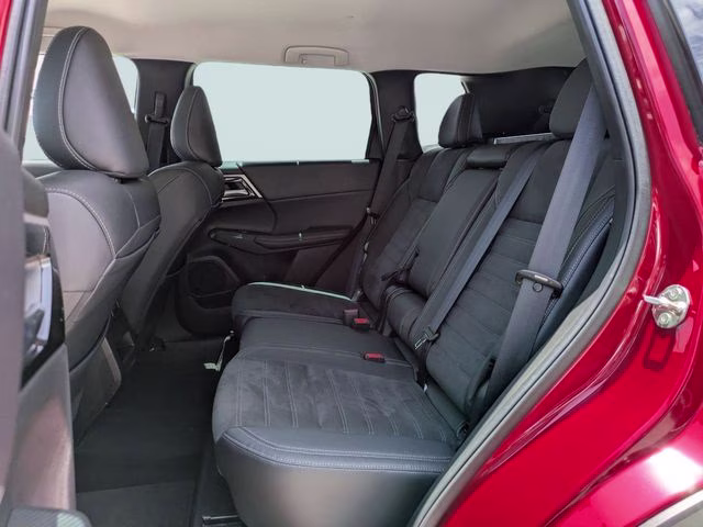 2023 Red Diamond Mitsubishi Outlander SE AWD SUV