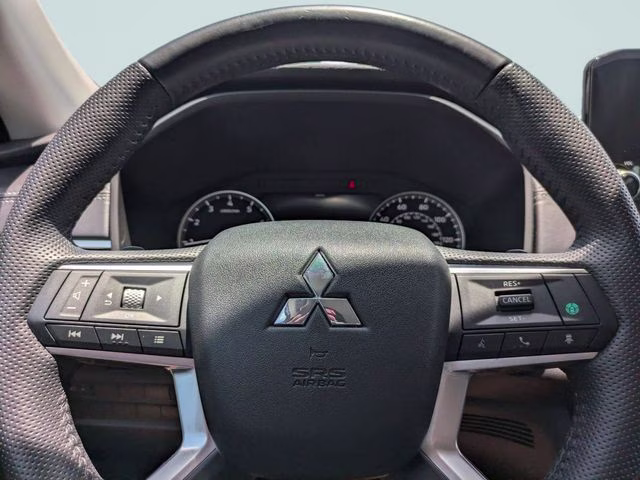 2023 Red Diamond Mitsubishi Outlander SE AWD SUV