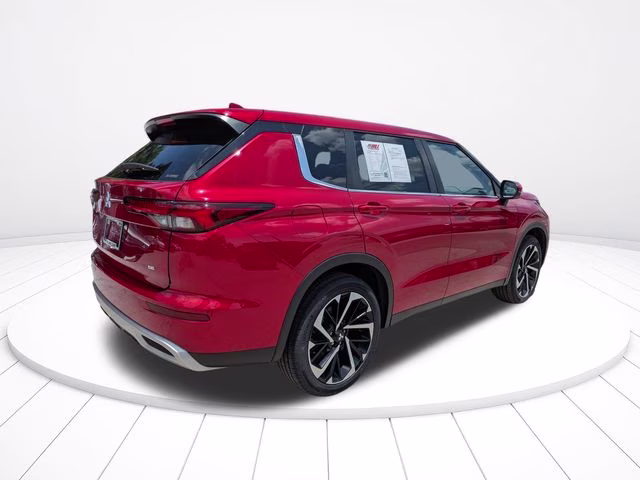 2023 Red Diamond Mitsubishi Outlander SE AWD SUV