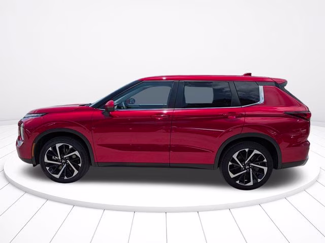 2023 Red Diamond Mitsubishi Outlander SE AWD SUV