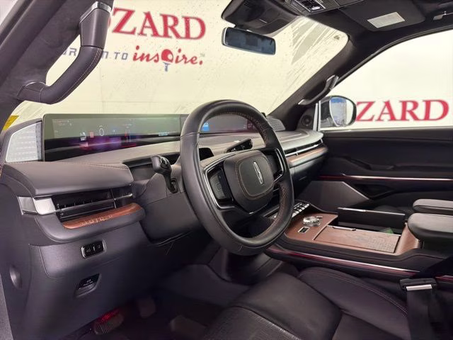 2025 White Metallic Lincoln Navigator Black Label 4X4 SUV