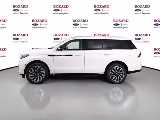 2025 Pristine White Metallic Tri-Coat Lincoln Navigator Black Label 4X4 SUV