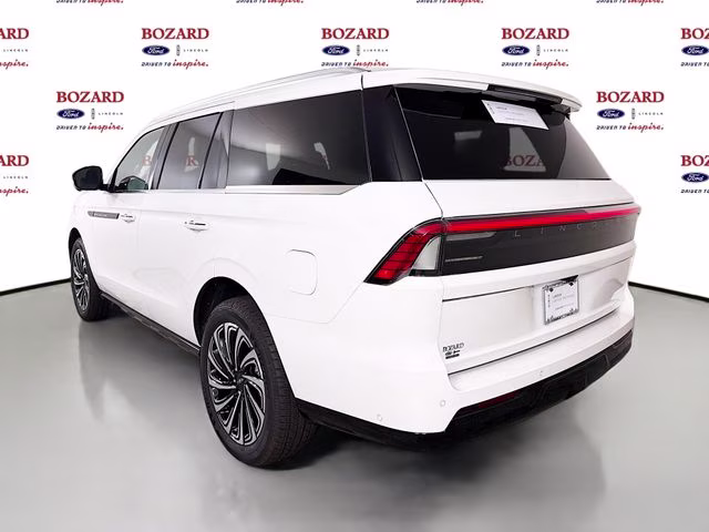 2025 Pristine White Metallic Tri-Coat Lincoln Navigator Black Label 4X4 SUV