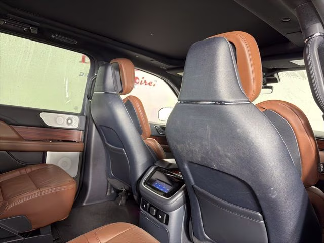 2023 White Metallic Lincoln Navigator L Reserve 4X4 SUV