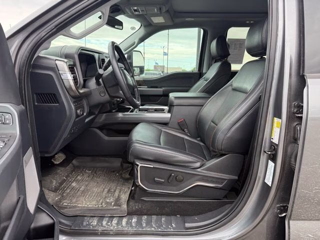 2024 Carbonized Gray Metallic Ford Super Duty F-250 SRW Lariat 4X4 Truck
