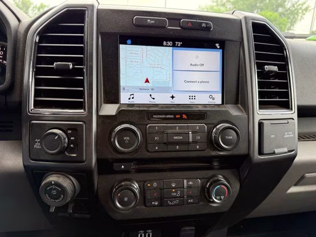2018 Oxford White Ford F-150 XLT 4X4 Truck