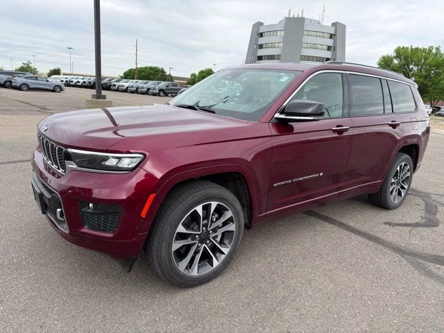 2021 Velvet Red Pearlcoat Jeep Grand Cherokee L Overland 4X4 SUV