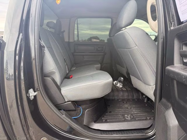2017 Brilliant Black Crystal Pearlcoat Ram 1500 Express 4X4 Truck