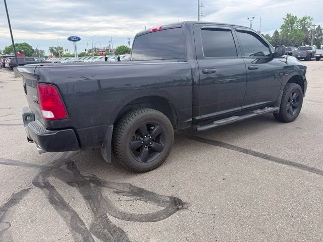 2017 Brilliant Black Crystal Pearlcoat Ram 1500 Express 4X4 Truck