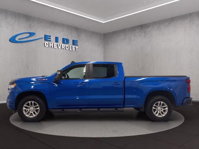 2022 Glacier Blue Metallic Chevrolet Silverado 1500 RST 4X4 Truck