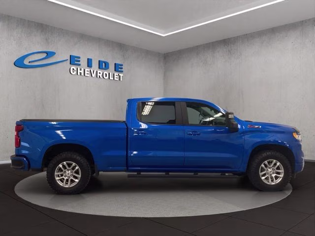 2022 Glacier Blue Metallic Chevrolet Silverado 1500 RST 4X4 Truck