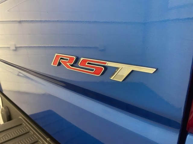2022 Glacier Blue Metallic Chevrolet Silverado 1500 RST 4X4 Truck