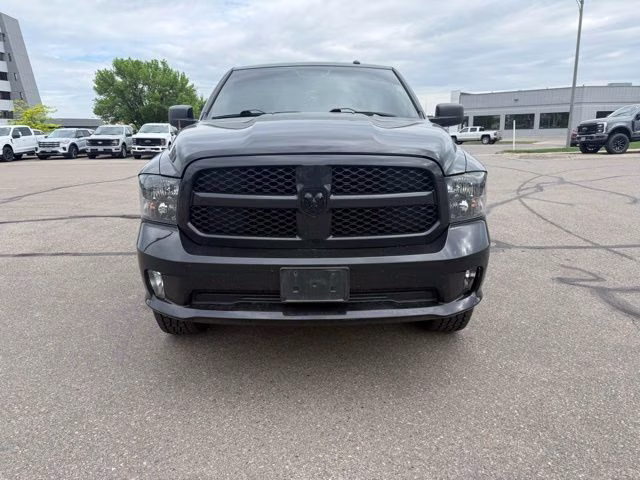 2017 Brilliant Black Crystal Pearlcoat Ram 1500 Express 4X4 Truck