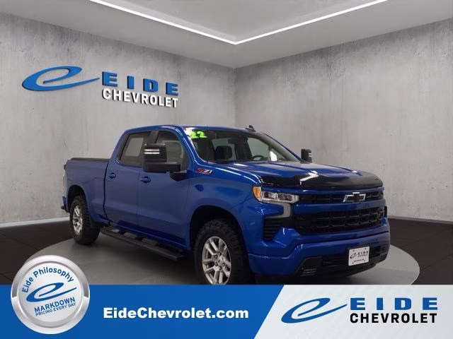 2022 Glacier Blue Metallic Chevrolet Silverado 1500 RST 4X4 Truck