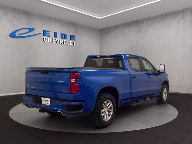 2022 Glacier Blue Metallic Chevrolet Silverado 1500 RST 4X4 Truck