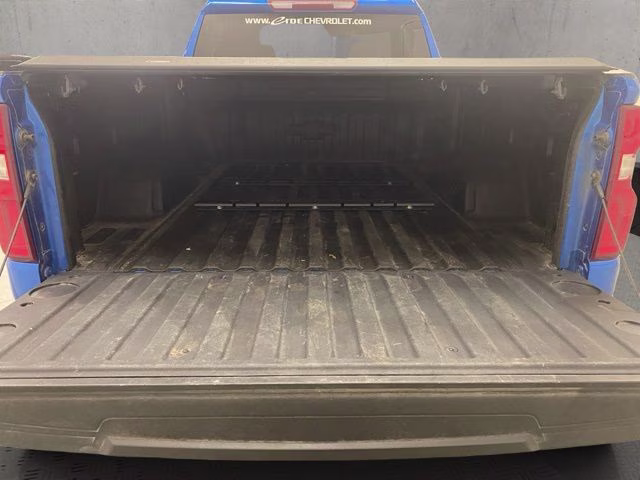 2022 Glacier Blue Metallic Chevrolet Silverado 1500 RST 4X4 Truck