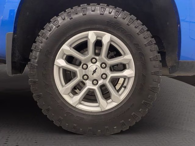 2022 Glacier Blue Metallic Chevrolet Silverado 1500 RST 4X4 Truck