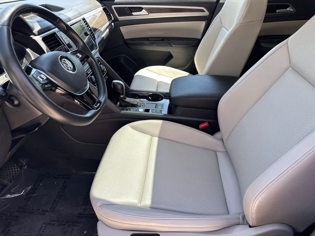 2018 Pure White Volkswagen Atlas SEL FWD SUV