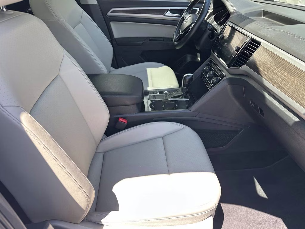 2018 Pure White Volkswagen Atlas SEL FWD SUV