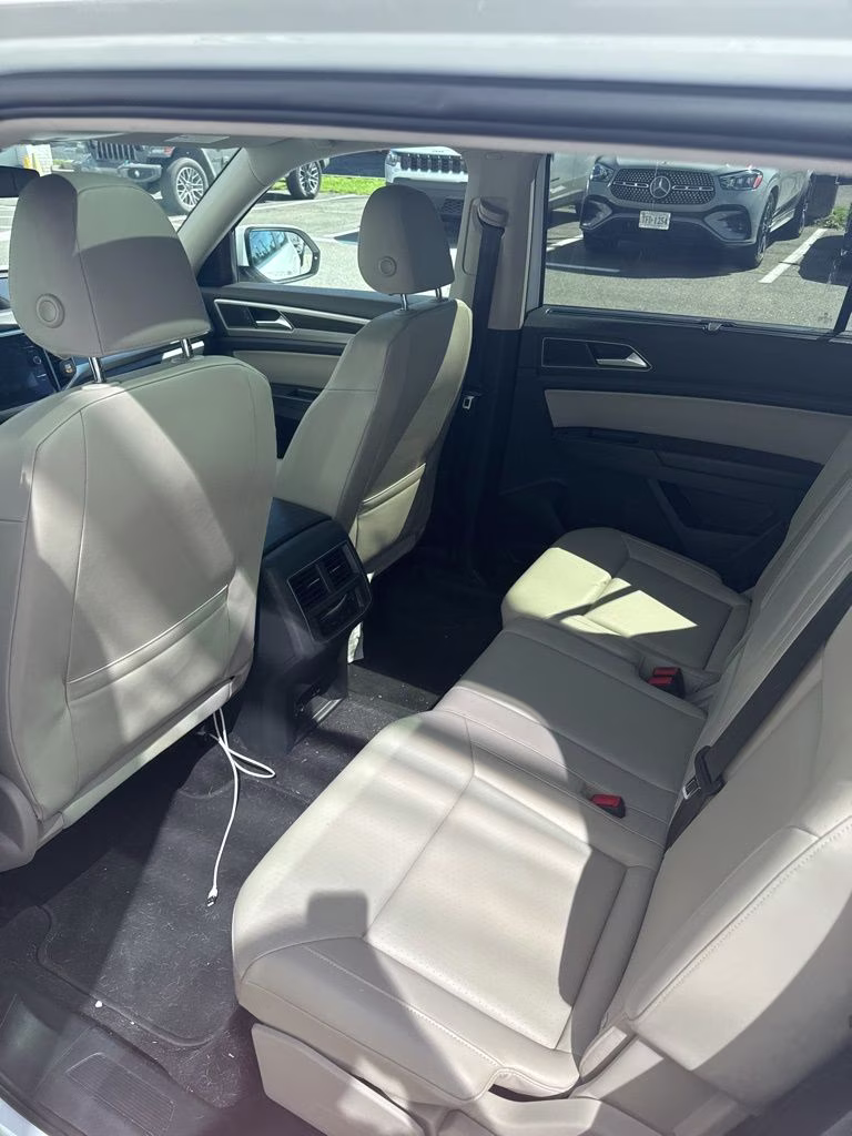 2018 White Volkswagen Atlas SEL FWD SUV