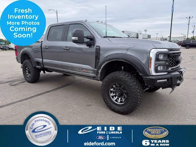 2024 Carbonized Gray Metallic Ford Super Duty F-250 SRW Lariat 4X4 Truck