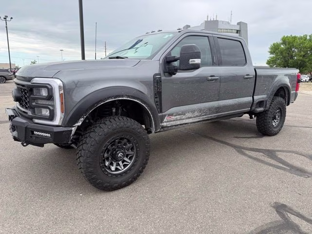 2024 Carbonized Gray Metallic Ford Super Duty F-250 SRW Lariat 4X4 Truck