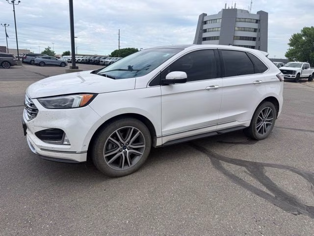 2019 White Ford Edge Titanium AWD SUV