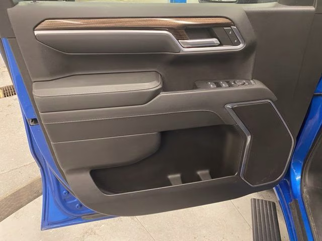 2022 Glacier Blue Metallic Chevrolet Silverado 1500 RST 4X4 Truck