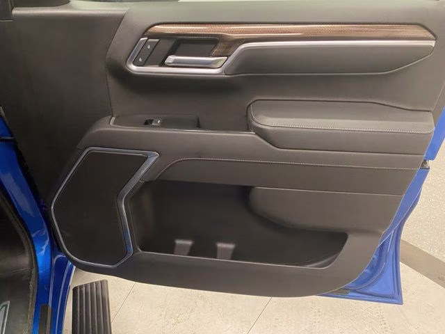 2022 Glacier Blue Metallic Chevrolet Silverado 1500 RST 4X4 Truck