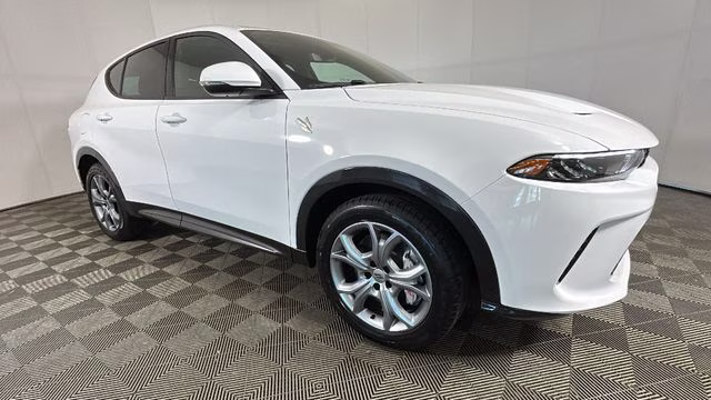 2024 Q Ball Dodge Hornet R/T AWD SUV