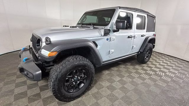 2024 Silver Zynith Clearcoat Jeep Wrangler Willys 4xe 4X4 SUV