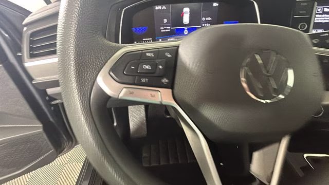2022 Platinum Gray Metallic Volkswagen Jetta 1.5T S FWD Sedan