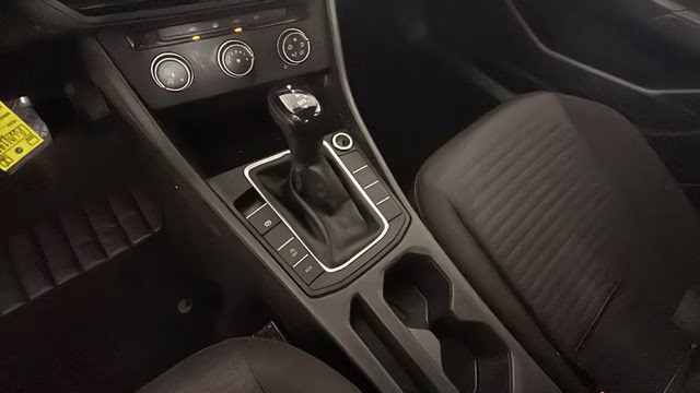 2022 Platinum Gray Metallic Volkswagen Jetta 1.5T S FWD Sedan