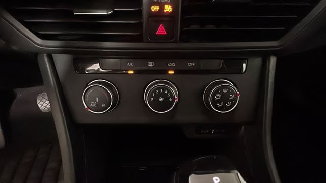 2022 Platinum Gray Metallic Volkswagen Jetta 1.5T S FWD Sedan