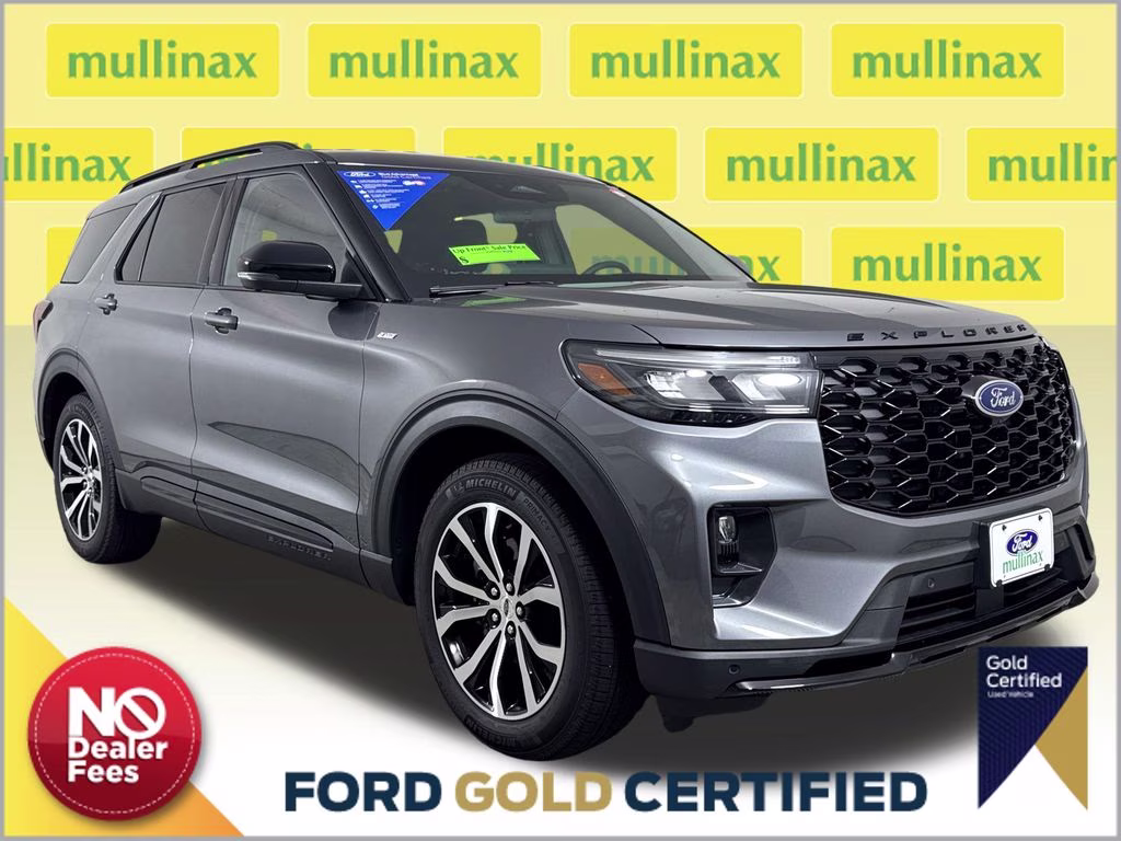 2025 Ford Explorer ST-LINE RWD (PL535)'s photo