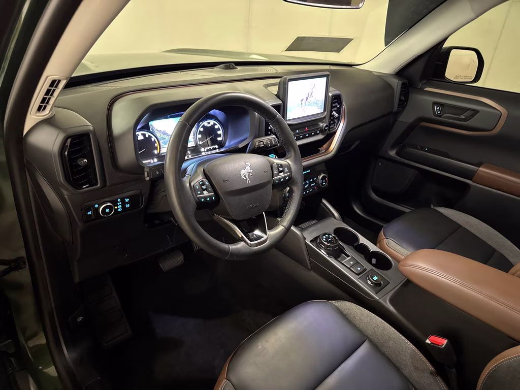 2024 Green Metallic Ford Bronco Sport Outer Banks 4X4 SUV