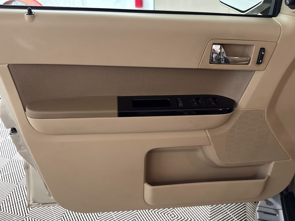 2011 Gold Leaf Metallic Ford Escape Limited FWD SUV