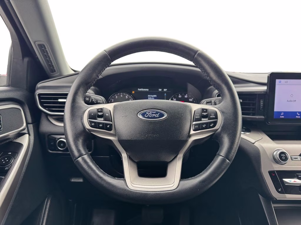 2023 White Metallic Ford Explorer XLT RWD SUV