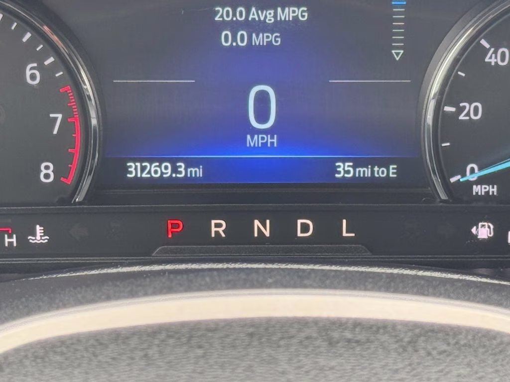 2023 White Metallic Ford Explorer XLT RWD SUV