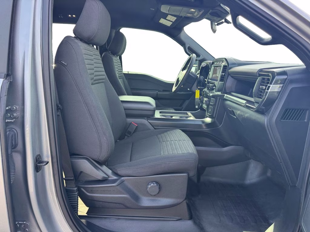 2022 Iconic Silver Metallic Ford F-150 XL 4X4 Truck
