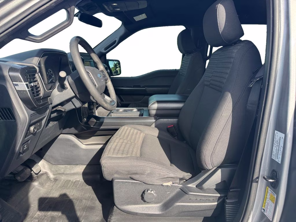 2022 Iconic Silver Metallic Ford F-150 XL 4X4 Truck