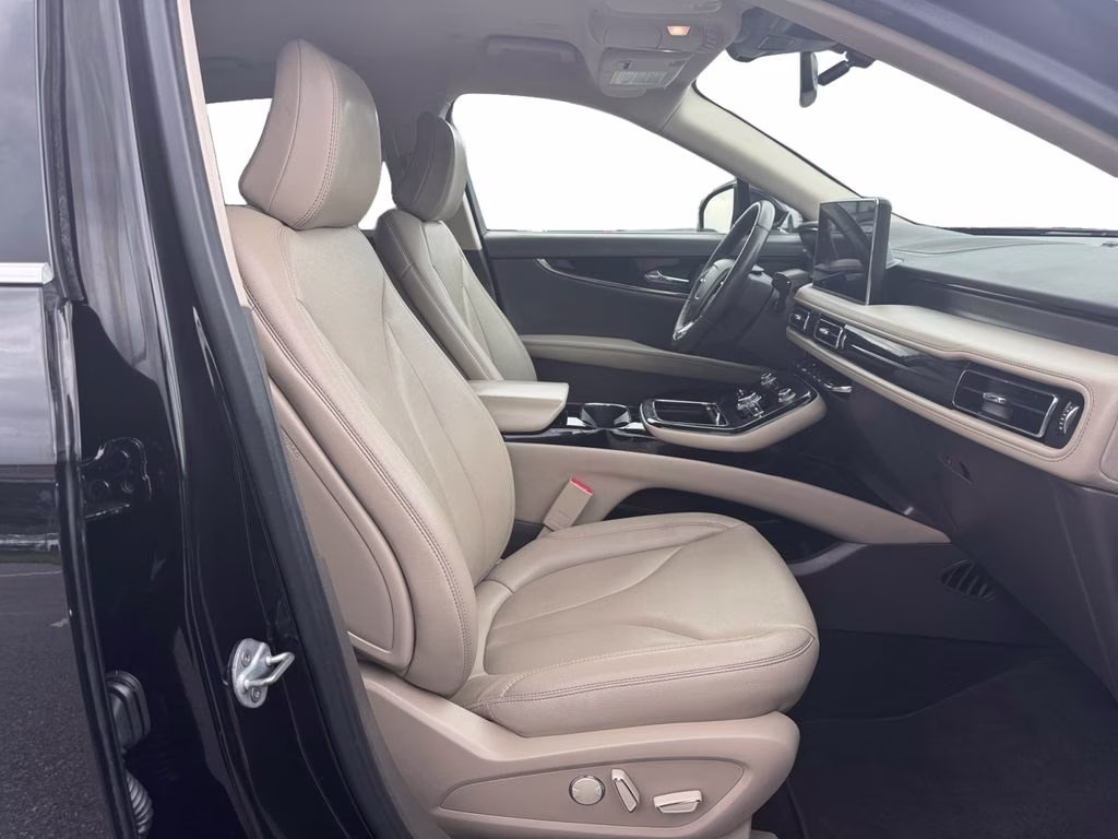2022 Infinite Black Metallic Clearcoat Lincoln Nautilus Standard FWD SUV