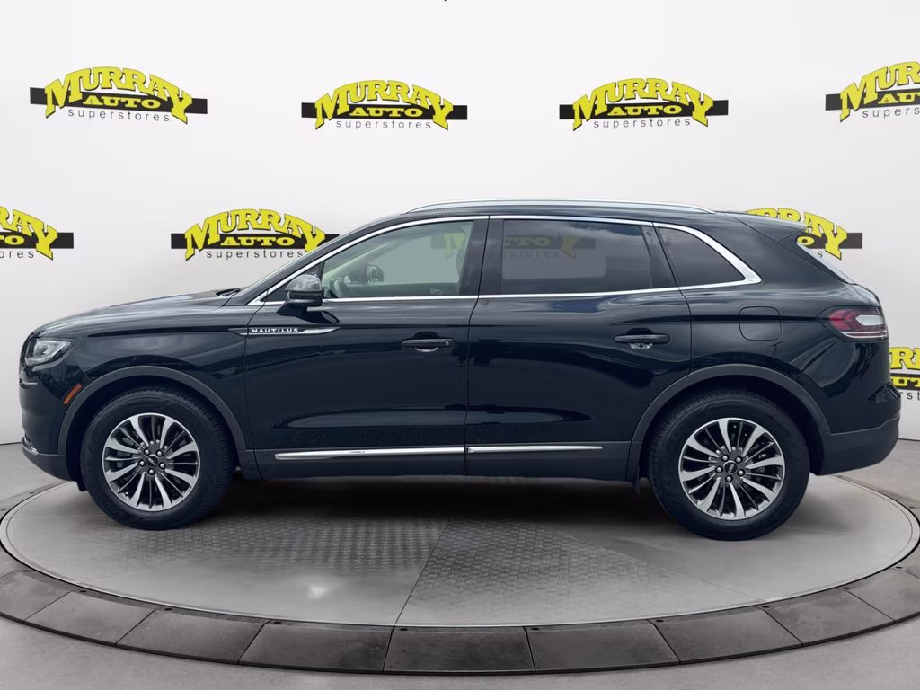 2022 Infinite Black Metallic Clearcoat Lincoln Nautilus Standard FWD SUV